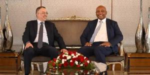 خاص/ لقجع وموتسيبي يحضران لأكادير من أجل متابعة مباراة المنتخب المصري ونظيره الزيمبابوي