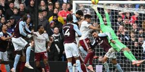 هل يفسد أستون فيلا احتفالية أرسنال وسيتي في سباق القمة؟