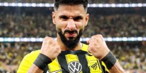 الرياض والشباب يتنافسان على صالح الشهري