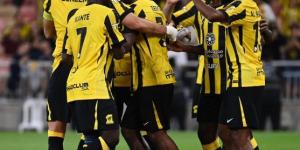 قمة الجولة.. الاتحاد يقهر الشباب بثنائية مثيرة