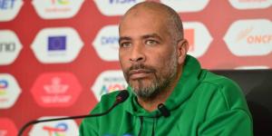 مدرب نيجيريا: "أريد تهنئة المغرب على التأهل وأيضا على التنظيم"