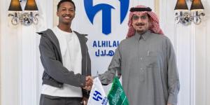 ثالث صفقاته الشتوية.. الهلال يعلن تعاقده مع مراد هوساوي رسميًا