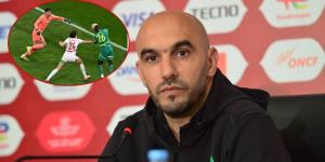 الركراكي: "بونو أبقانا على قيد الحياة في الشوط الأول ولكي تفوز بالألقاب يجب أن تمتلك حارسا مثله"