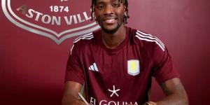 أستون فيلا يتعاقد مع تامي أبراهام من بشكتاش