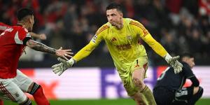 حارس بنفيكا بعد تسجيله هدفا على ريال مدريد: "لو تدربت لأحرزت 15 هدفا على الأقل في الموسم"