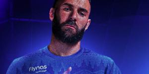 أول تعليق لكريم بنزيما بعد انضمامه للهلال: سنحقق البطولات معًا