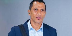 فادلو ديفيدز ينتقد التحكيم: "الهدف المبكر كان نقمة علينا والأخطاء تتكرر كل أسبوع"