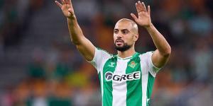 ضربة جديدة لأمرابط بسبب "الكان" وبيتيس يصرف النظر عن شراء عقده