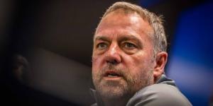 فليك يُتوج بجائزة أفضل مدرب في "الليغا" لشهر مارس