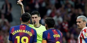 أتلتيكو مدريد يطلب توضيحاً من لجنة الحكام الإسبانية بشأن تضارب المعايير التحكيمية