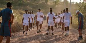 إعداد تقليدي يُرهق الوداد.. معسكرات الطاقم السابق وراء الانهيار البدني للاعبي الفريق وسط الموسم