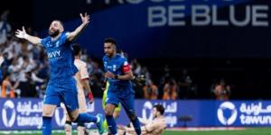 بنزيما يقود الهلال لسحق الخلود بسداسية