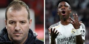 فان دير فارت: "فينيسيوس كان سيئا للغاية.. أشعر بانزعاج شديد عند مشاهدته يلعب"