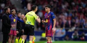 لجنة الحكام الإسبانية: "مارتين لاعب برشلونة كان يستحق الطرد وقرار الـ'VAR' كان خاطئا"