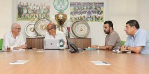 الزيات ومكتبه يواصلان البحث عن صيغة تُمكّن من تمرير التقرير المالي في جمع استثنائي