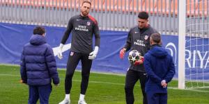 سيميوني يرجئ اختيار حارس أتلتيكو مدريد لمواجهة برشلونة في دوري الأبطال