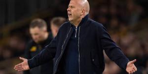 سلوت بعد إقصاء ليفربول: "حصلنا على أقل بكثير مما نستحق وكان يجب علينا الفوز أمام باريس سان جيرمان"