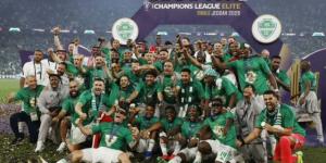 رئيس الهلال السابق يهنئ الأهلي باللقب الآسيوي