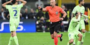 الحكم مارسينياك: "بصراحة قراراتي كانت لصالح برشلونة ضد إنتر والـ'VAR' صحّحها"