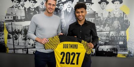 Borussia Dortmund sign Karim Adeyemi as Erling Haaland replacement