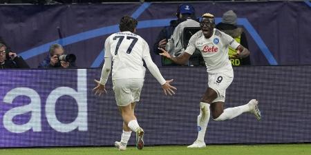 Napoli make a big step towards last eight at Eintracht Frankfurt