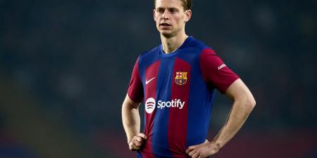 Bayern Munich 'reignite interest in Frenkie de Jong' - with Barcelona 'hoping for offers of at least £50m for the Man United target... as Thomas Tuchel's side 'prepare £130m transfer war chest' to refresh their squad