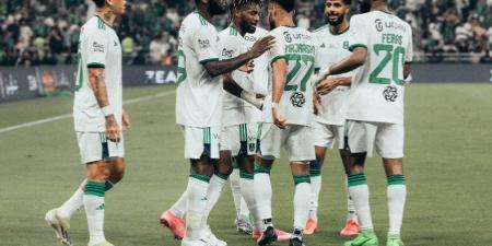 الأهلي ضد ضمك من أجل العودة لسكة الانتصارات في الدوري السعودي