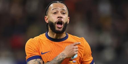 Memphis Depay DEFENDS his now-deleted tweet eyeing up a ball girl at the Madrid Open as the Man United flop claims she is 'a model in her 20s' - and tells journalist to 'factcheck your s***'