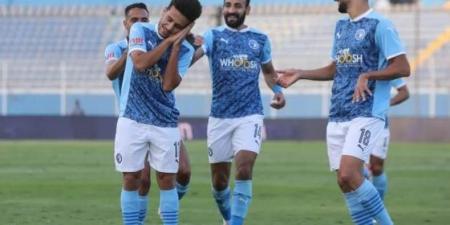 صلاح محسن ضد مروان حمدي - التشكيل الرسمي لمباراة المصري وبيراميدز في الدوري