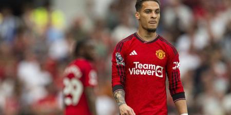 Man United winger Antony is left baffled after being instructed to play  at left-back in late stages of 1-0 defeat against Arsenal