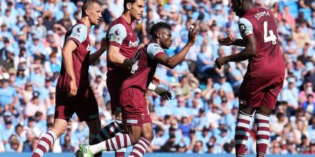Mohammed Kudus scores a STUNNER to cut West Ham's deficit against Man City and breathes new life into Arsenal's fading Premier League hopes