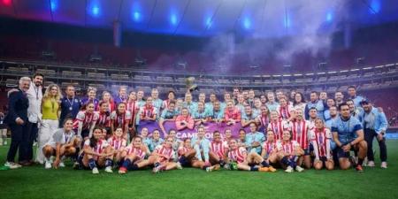 إدارة برشلونة تمنع فريق الكرة النسائية من تبادل القمصان مع لاعبات الأندية الآخرى