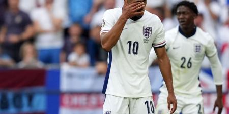 إنجلترا تعود من بعيد أمام سلوفاكيا وتتأهل لربع نهائي أمم أوروبا