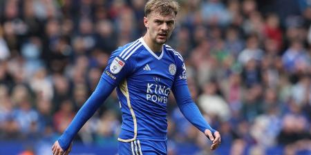 Chelsea agree £30m Kiernan Dewsbury-Hall fee, Tottenham ready for £40m Archie Gray deal and Newcastle and Villa are moving: 'Unofficial deadline day' sparks huge transfers to satisfy PSR rules