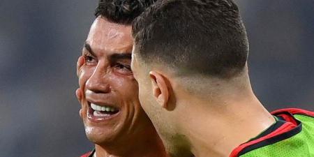 رونالدو يبكي بعد إهدار ركلة جزاء أمام سلوفينيا "فيديو"