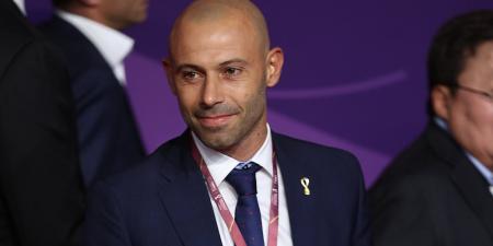 Javier Mascherano defends 'great guy' Enzo Fernandez and insists he and his Argentina team-mates are NOT racist - as he suggests Chelsea's probe into vile song about French players is 'making things bigger than they are'