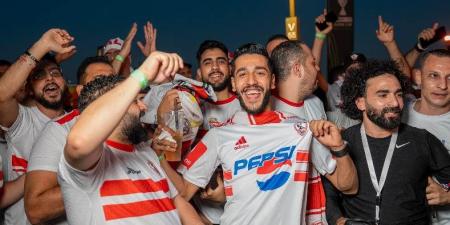 شاهد توافد جماهير الأهلي والزمالك قبل انطلاق السوبر الأفريقي "صور"