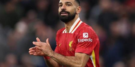 برشلونة يدخل سباق التعاقد مع محمد صلاح