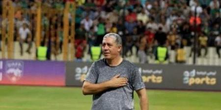 محمد عمر يحفز لاعبي الاتحاد السكندري قبل مواجهة الزمالك