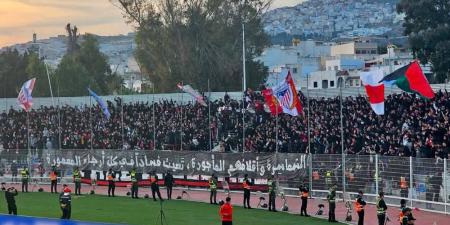 غضب جماهيري في تطوان.. مطالب برحيل المكتب وانتقادات للاعبين