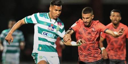 الرجاء يحتج على التحكيم في مواجهة اتحاد تواركة ويطالب بفتح تحقيق
