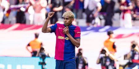 الشوط الأول/ برشلونة يقلب تأخر من 0-2 إلى 4-2 ضد ريال مدريد "المنهار"