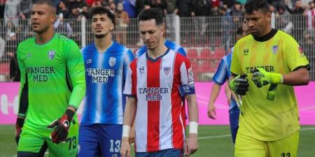 أيوب لكحل يحذف جميع صوره بقميص المغرب التطواني بعد سقوط الفريق للقسم الثاني