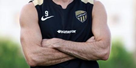بنزيما يقود تشكيلة الاتحاد المتوقعة أمام الرائد