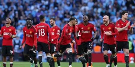 ديالو وفيرنانديز يقودان تشكيل مان يونايتد أمام توتنهام في نهائي الدوري الأوروبي