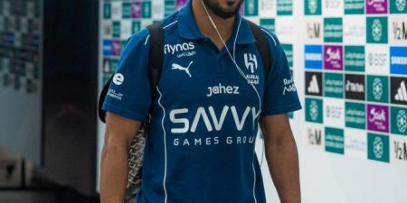الدوسري يقود هجوم الهلال أمام الوحدة