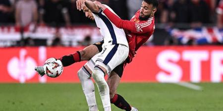 رغم خسارته للقب.. نصير مزراوي الأكثر ربحا للثنائيات (12 ثنائية) في نهائي الدوري الأوروبي