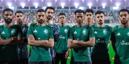 الأخضر يدشن تدريباته في معسكر الخبر
