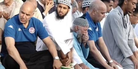 الطرابلسي وعناصر المنتخب التونسي يؤدون صلاة عيد الأضحى بـ"مصلى السعديين" في فاس