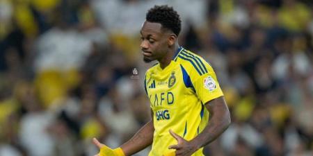 النصر يدرس مستقبل دوران